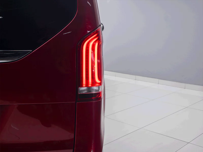 Vehicle Image for 10/25for Mercedes-Benz V-Class V300d Exclusive