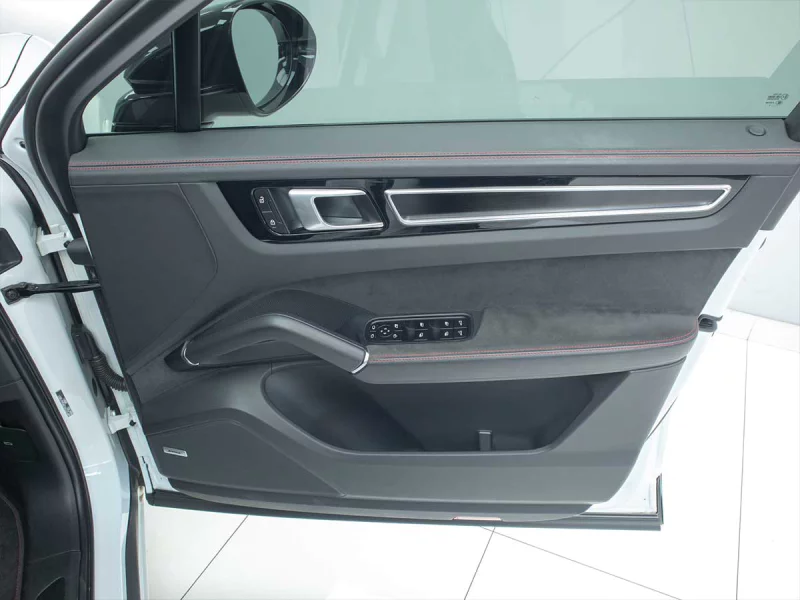 Vehicle Image for 37/49for Porsche Cayenne GTS Coupe