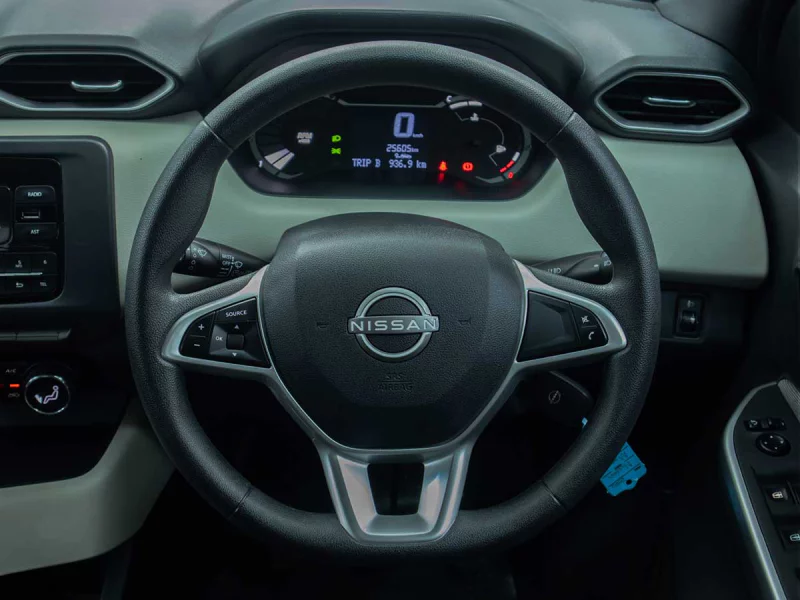 Vehicle Image for 14/24for Nissan Magnite Kuro 1.0T SV CVT