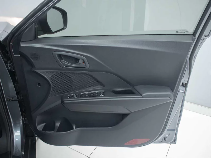 Vehicle Image for 17/23for Mahindra XUV3X0 1.2 MX3 AT