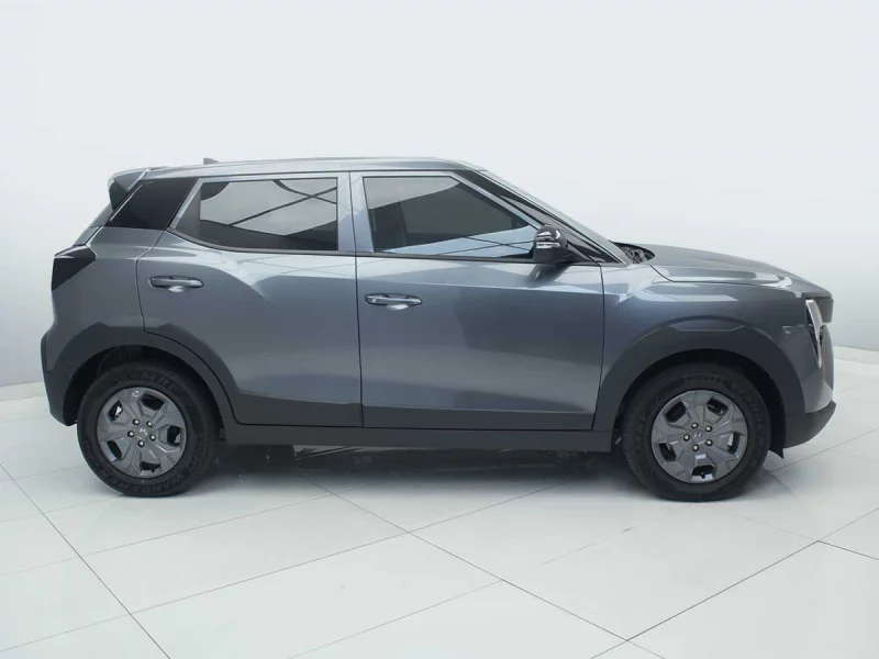 Vehicle Image for 3/23for Mahindra XUV3X0 1.2 MX3 AT