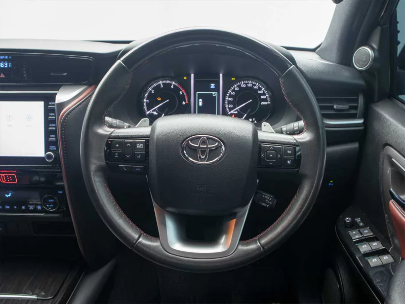 Vehicle Image for 14/26for Toyota Fortuner 2.8GD-6 R/B A/T