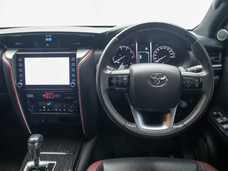 Vehicle Image for 20/26for Toyota Fortuner 2.8GD-6 R/B A/T