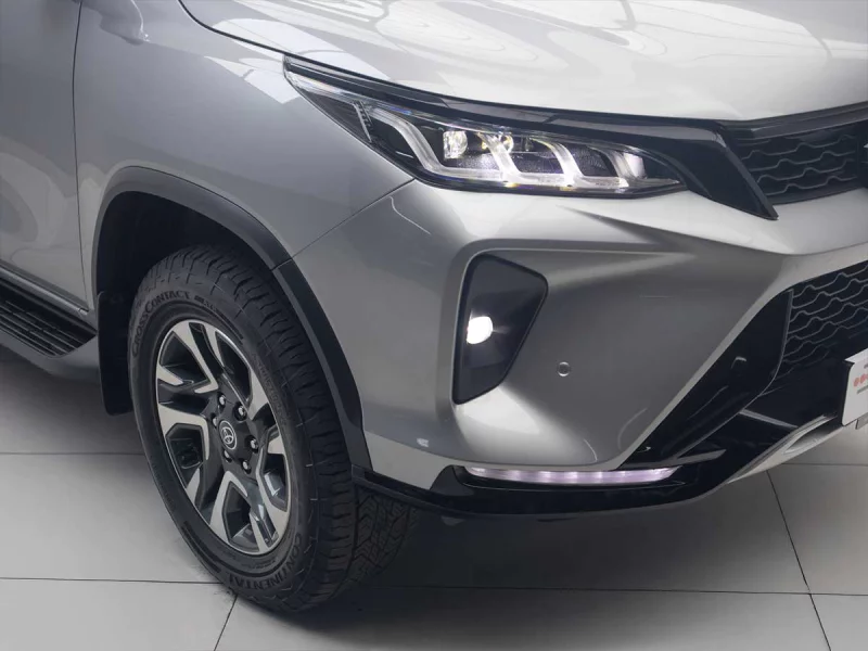 Vehicle Image for 8/26for Toyota Fortuner 2.8GD-6 R/B A/T