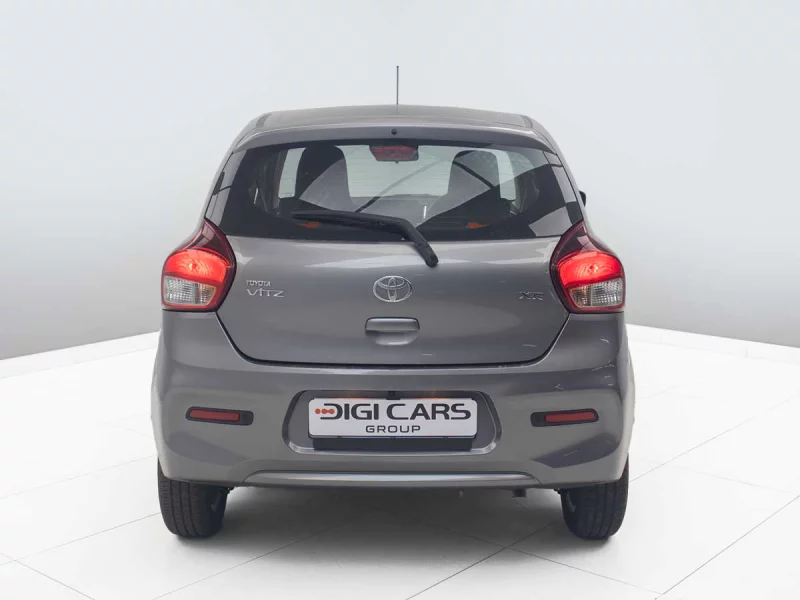 Vehicle Image for 12/24for Toyota Vitz 1.0 XR MT