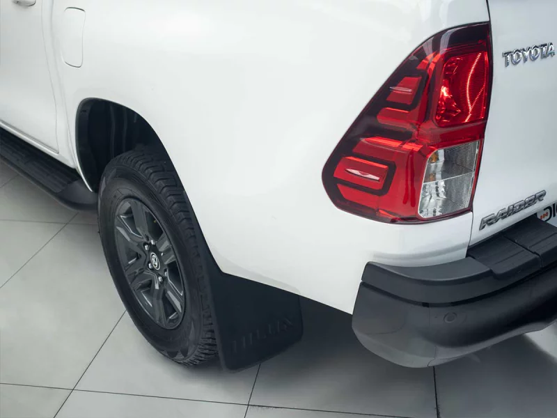 Vehicle Image for 8/24for Toyota Hilux Double Cab 2.4 GD-6 4X4 Raider 6AT