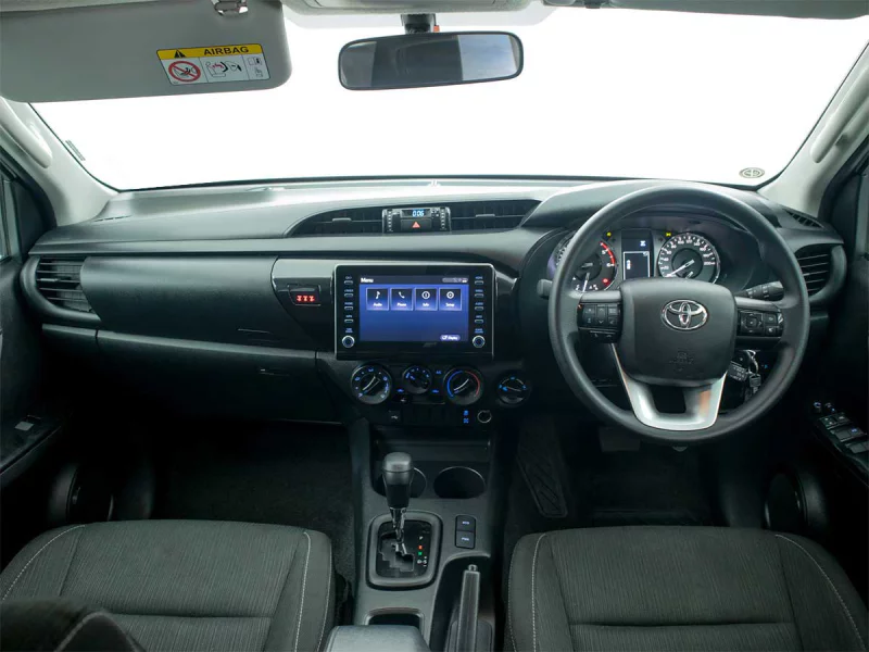 Vehicle Image for 17/24for Toyota Hilux Double Cab 2.4 GD-6 4X4 Raider 6AT