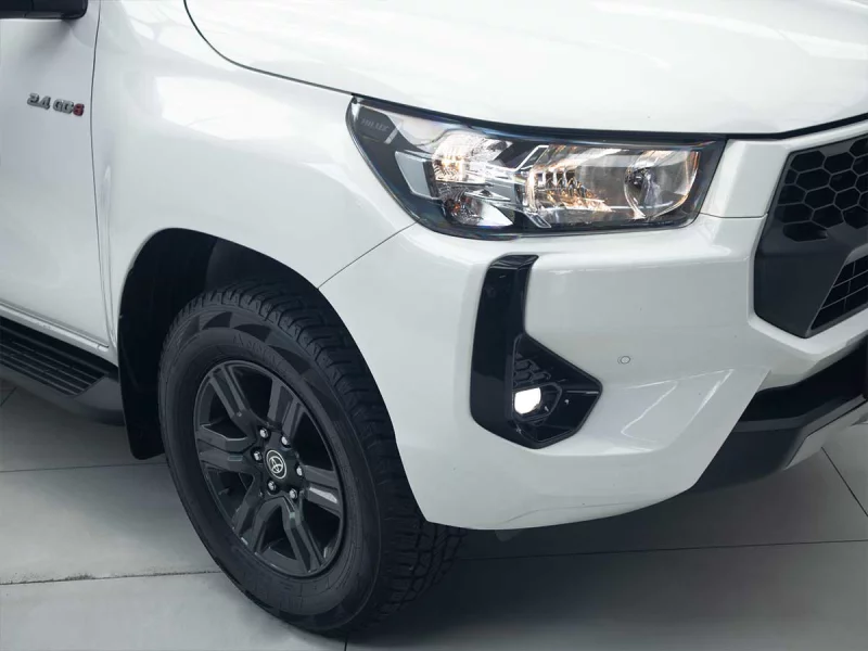 Vehicle Image for 11/24for Toyota Hilux Double Cab 2.4 GD-6 4X4 Raider 6AT