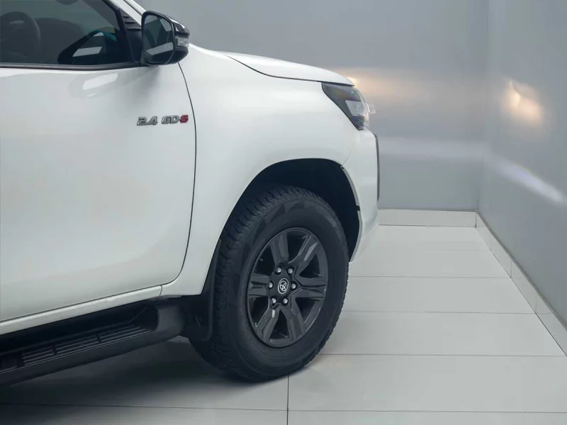 Vehicle Image for 6/24for Toyota Hilux Double Cab 2.4 GD-6 4X4 Raider 6AT