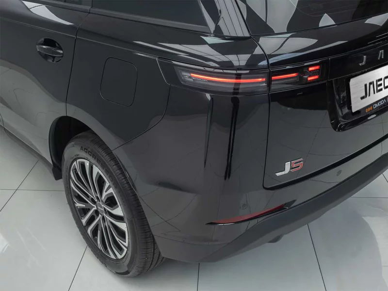 Vehicle Image for 10/24for JAECOO J5 1.5T Glacier