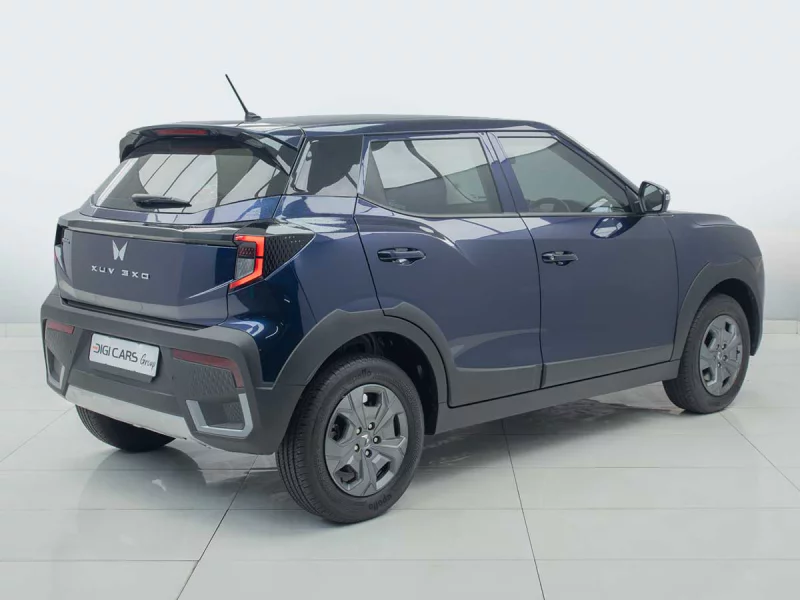 Vehicle Image for 5/23for Mahindra XUV3X0 1.2 MX2 MT