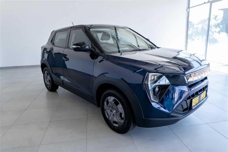 Vehicle Image for 1/3for Mahindra XUV3X0 1.2 MX3 MT