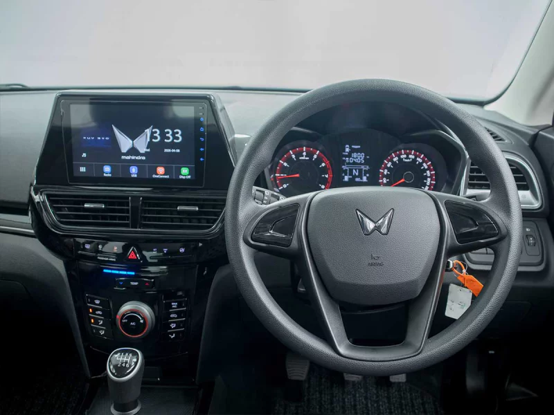 Vehicle Image for 18/23for Mahindra XUV3X0 1.2 MX2 MT