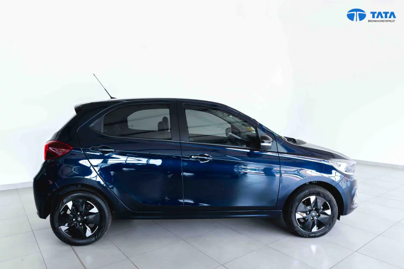 Vehicle Image for 8/21for Tata Tiago 1.2 XT AMT