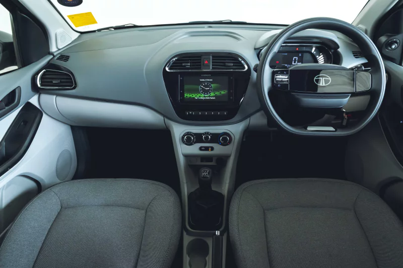 Vehicle Image for 19/26for Tata Tiago 1.2 XT MT