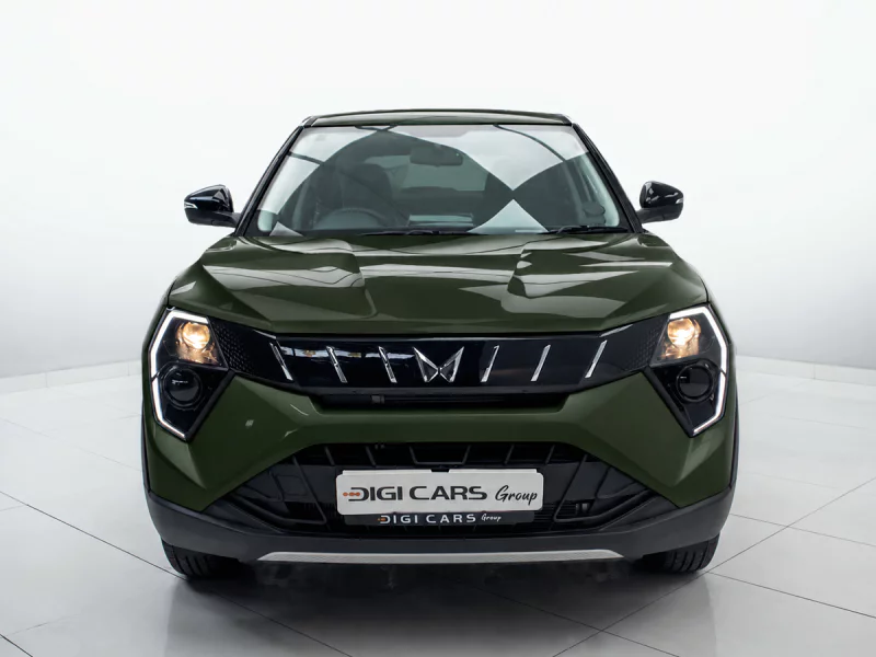 Vehicle Image for 3/23for Mahindra XUV3X0 1.2 MX3 MT