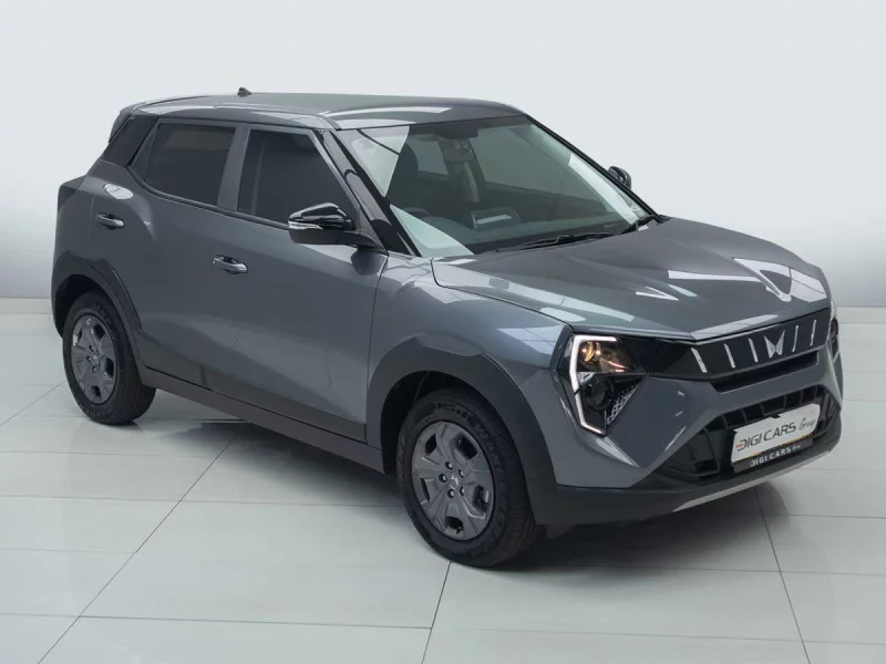 Vehicle Image for 2/23for Mahindra XUV3X0 1.2 MX2 MT