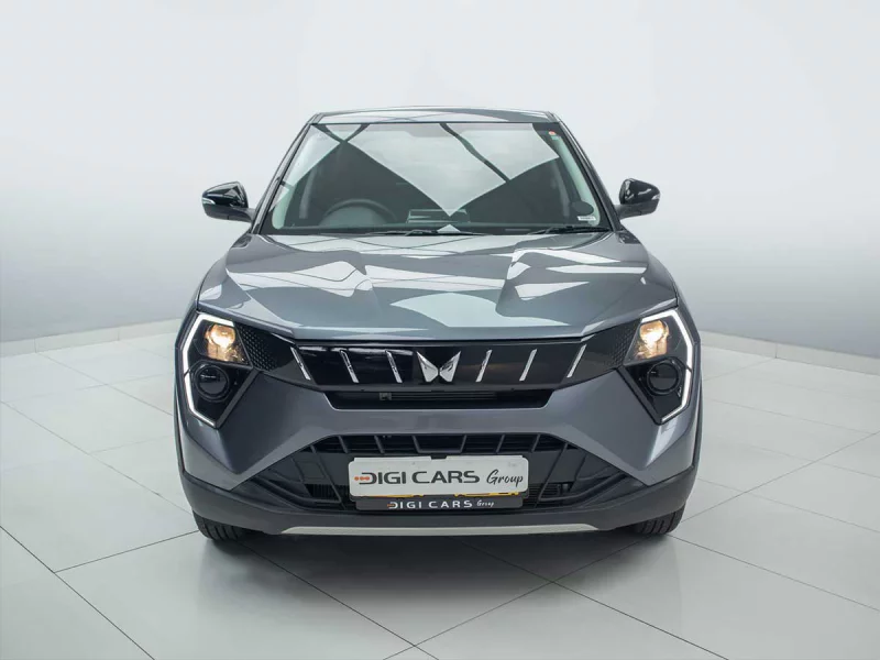 Vehicle Image for 9/23for Mahindra XUV3X0 1.2 MX2 MT