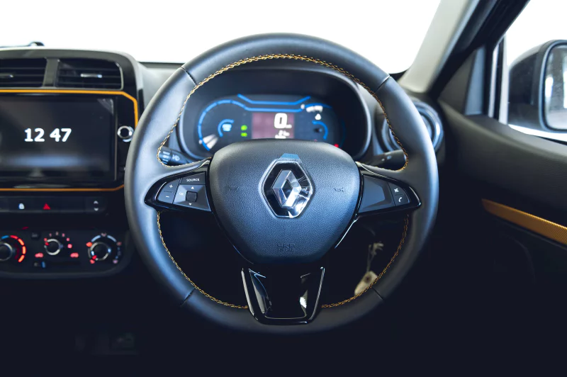 Vehicle Image for 17/24for Renault Kwid Limited Edition 1.0l AMT Ed 10 YR