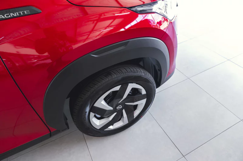 Vehicle Image for 15/27for Nissan Magnite 1.0 Visia MT