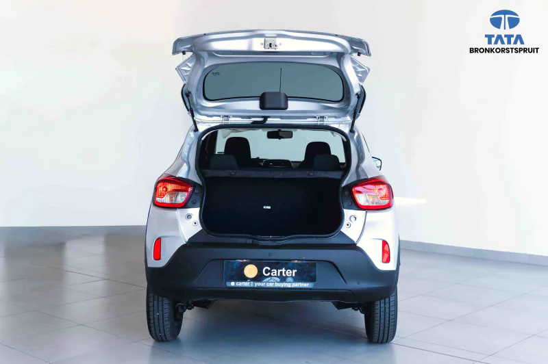 Vehicle Image for 11/22for Renault Kwid 1.0l Life 5-Dr abs