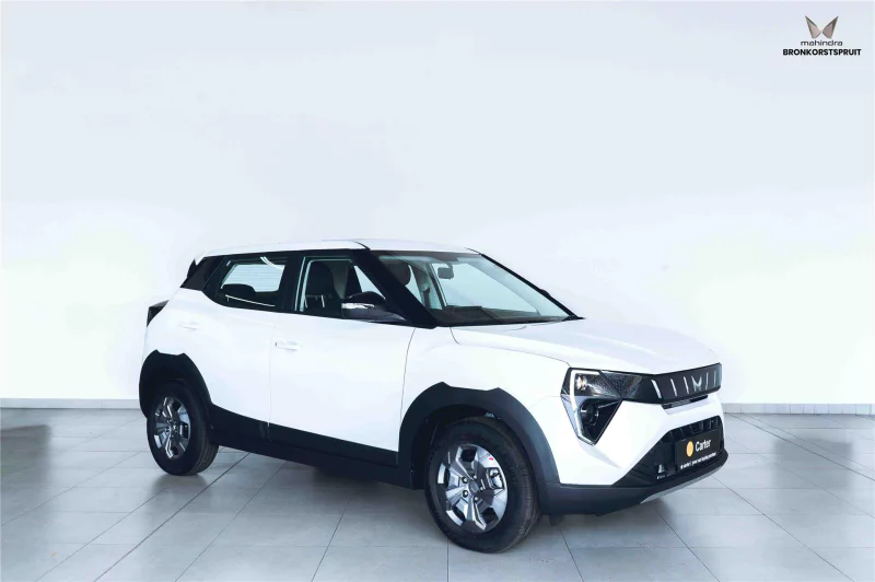 Vehicle Image for 1/3for Mahindra XUV3X0 1.2 MX3 MT