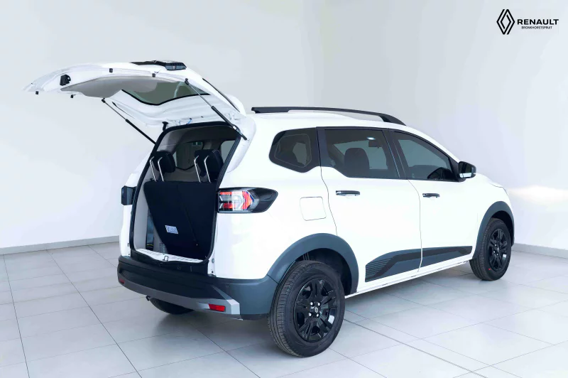 Vehicle Image for 6/23for Renault Triber 1.0L Techno MT