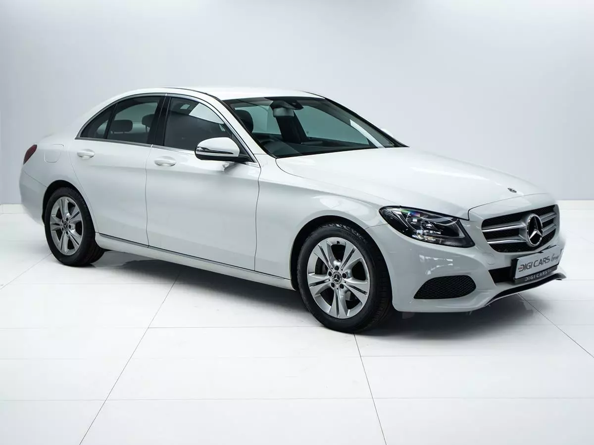 Vehicle Image for 1/2for Mercedes-Benz C-Class C180 Auto