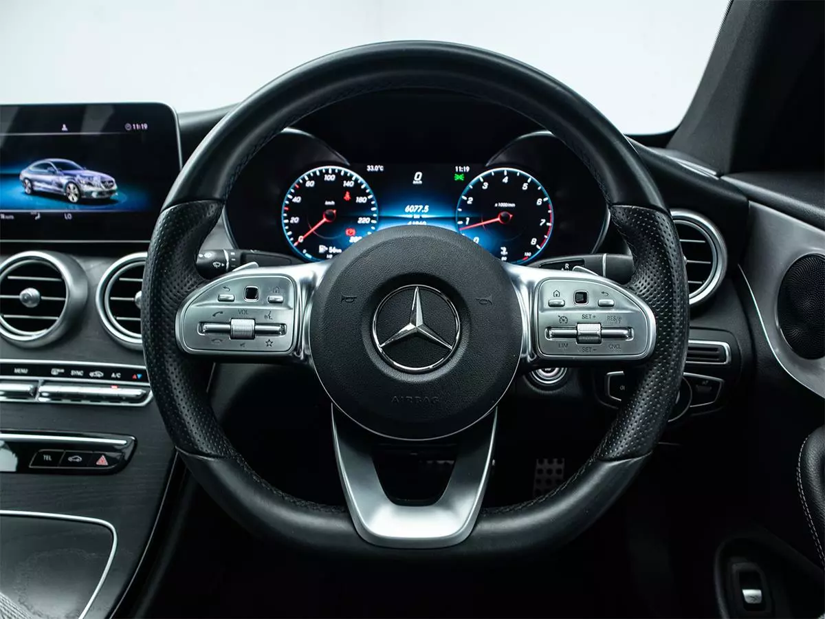 Vehicle Image for 10/17for Mercedes-Benz C-Class C300 Coupe AMG Line