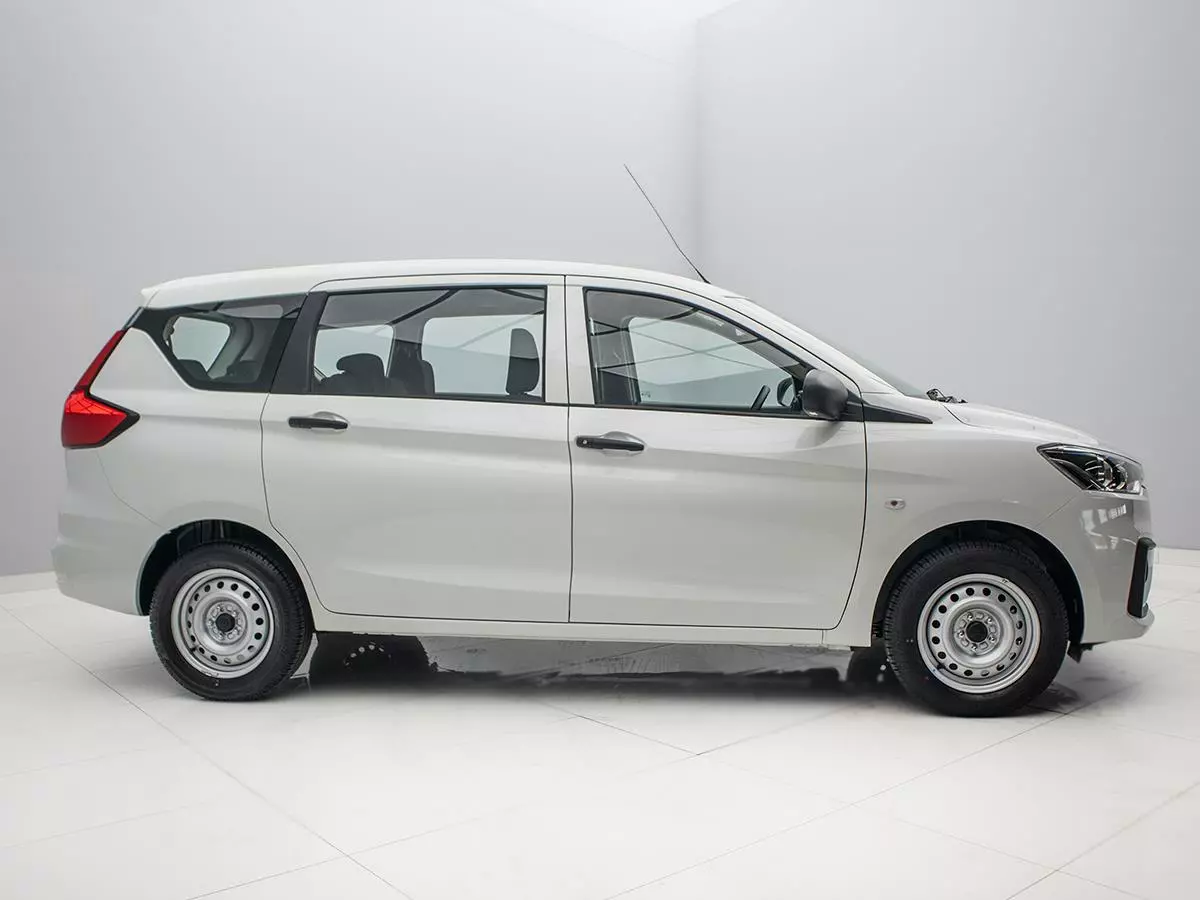 Vehicle Image for 4/18for Suzuki Ertiga 1.5 GA