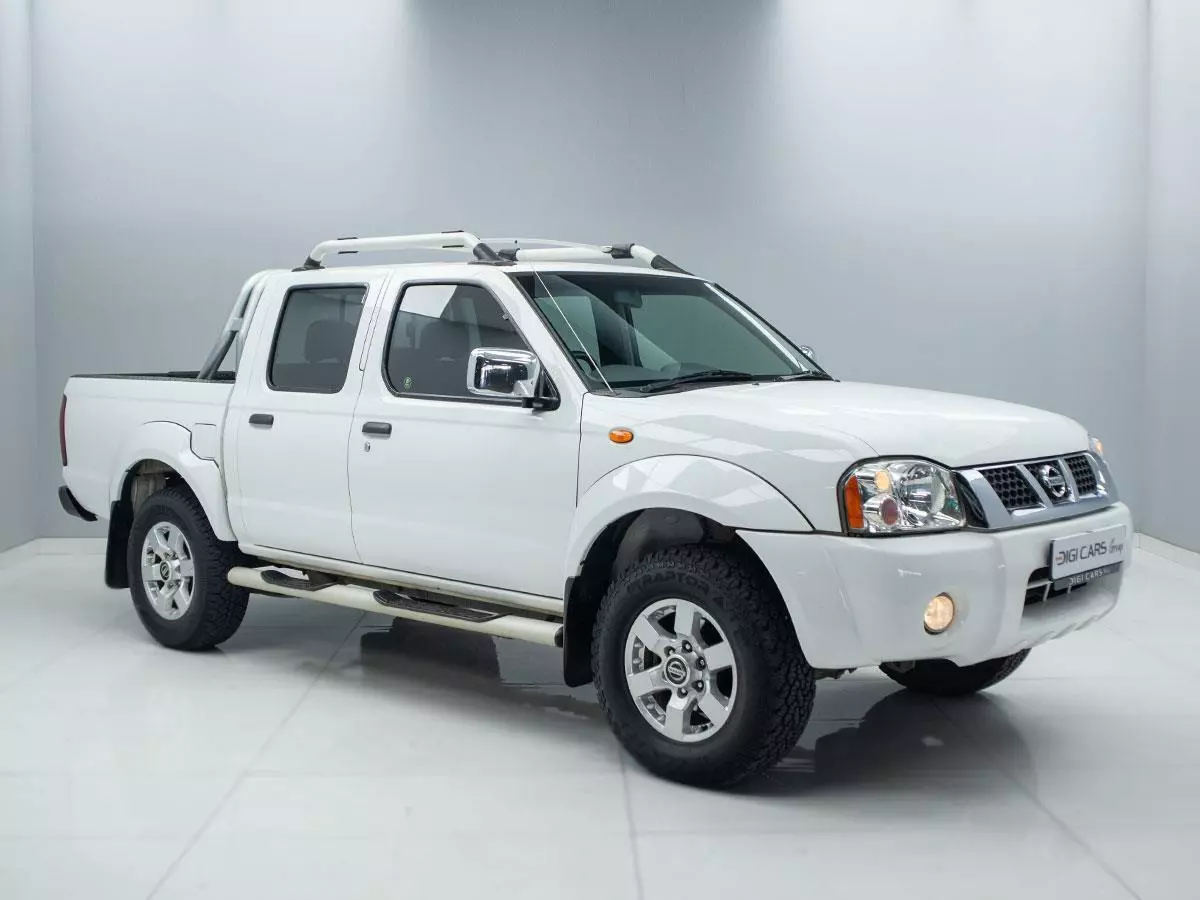 Nissan NP300 Hardbody 2.4 Double Cab Hi-Rider 2016