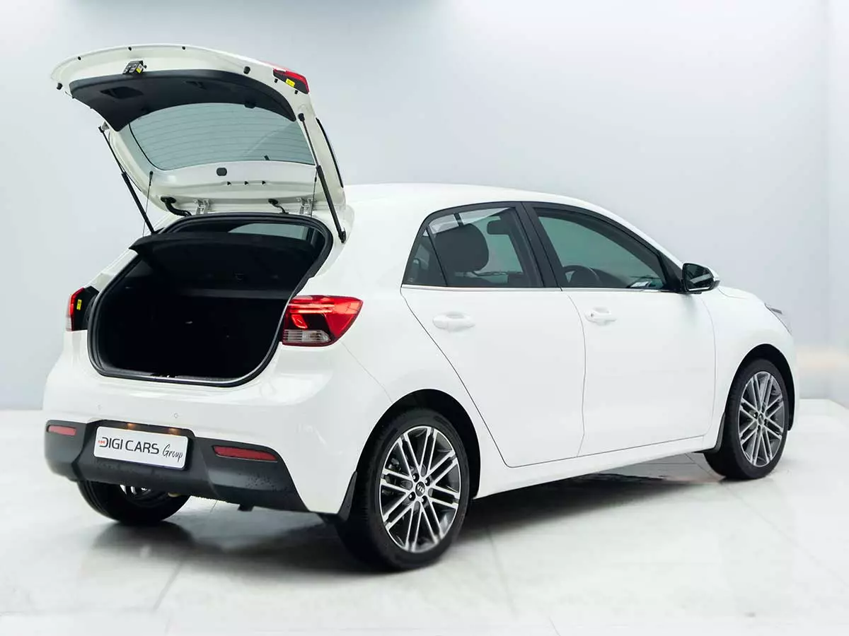 Vehicle Image for 6/17for Kia Rio Hatch 1.4 Tec Auto