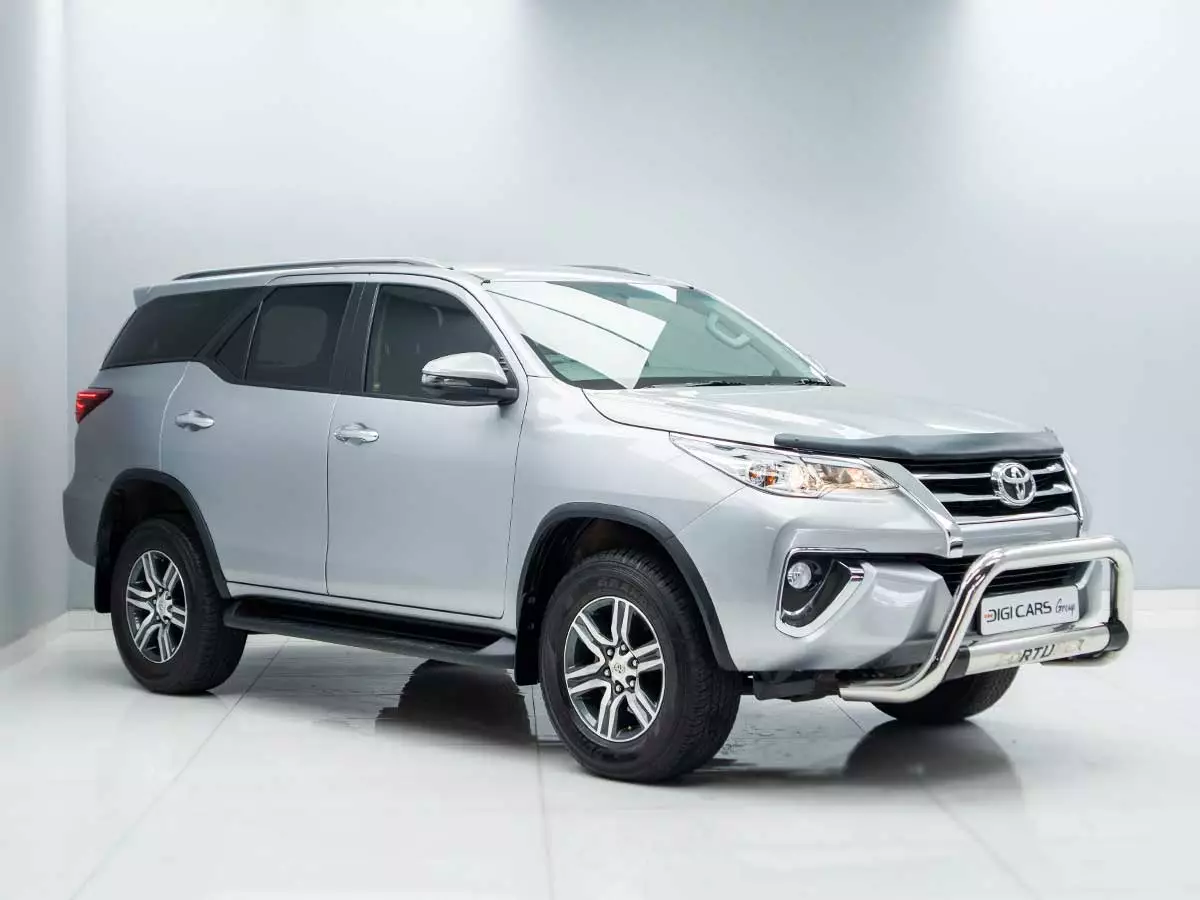 Vehicle Image for 1/18for Toyota Fortuner 2.4GD-6 Auto