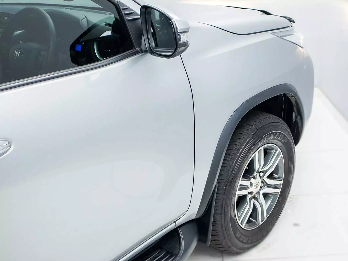 Vehicle Image for 7/18for Toyota Fortuner 2.4GD-6 Auto