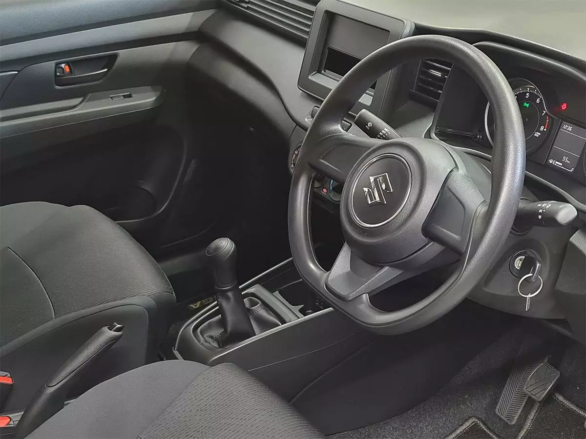 Vehicle Image for 13/18for Suzuki Ertiga 1.5 GA