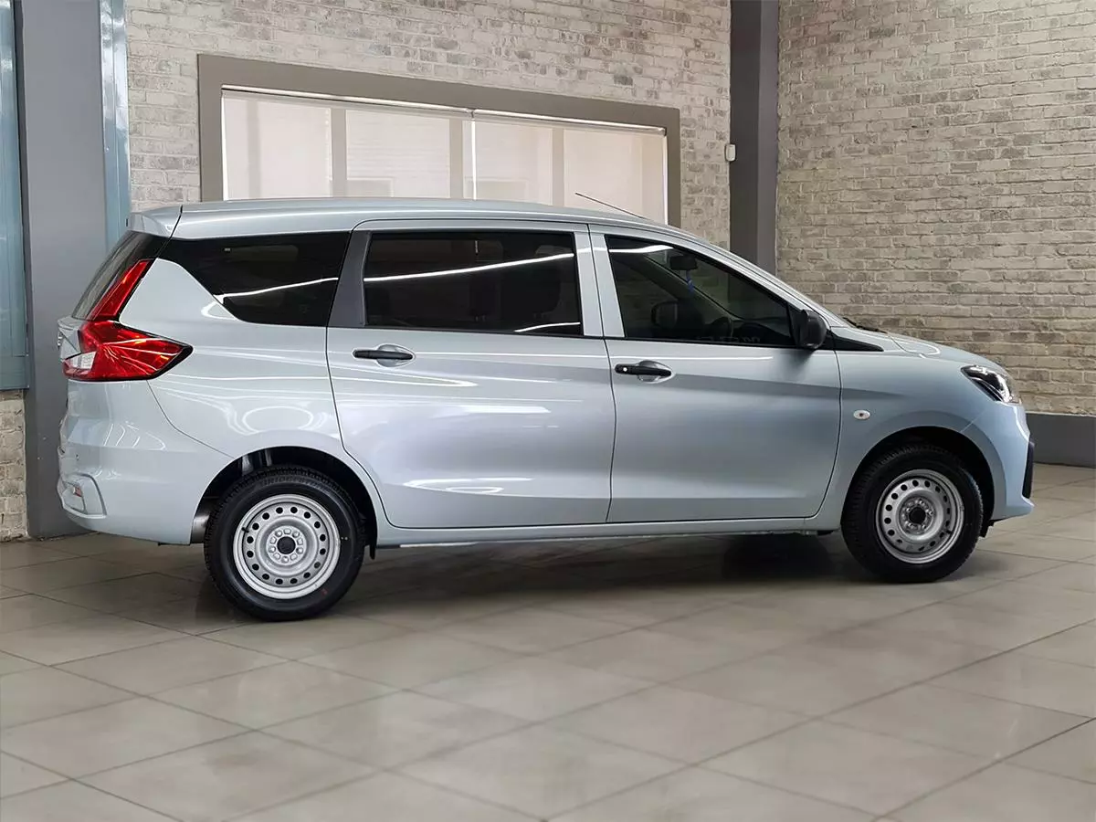 Vehicle Image for 4/18for Suzuki Ertiga 1.5 GA