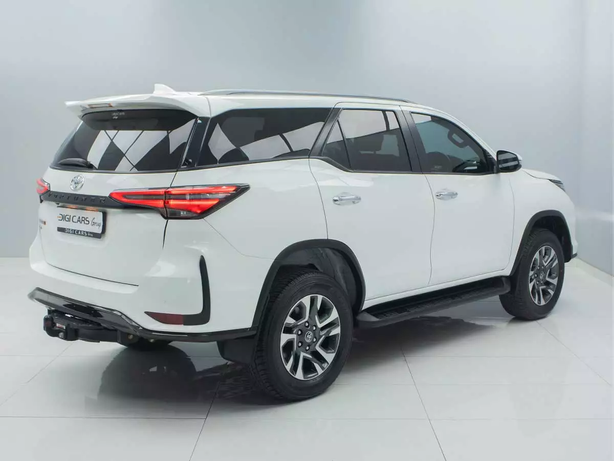 Vehicle Image for 5/18for Toyota Fortuner 2.8GD-6 VX