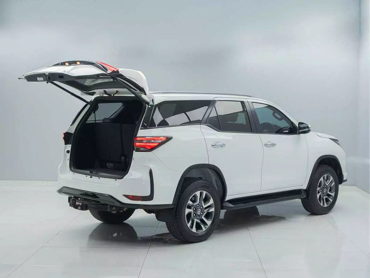 Vehicle Image for 6/18for Toyota Fortuner 2.8GD-6 VX