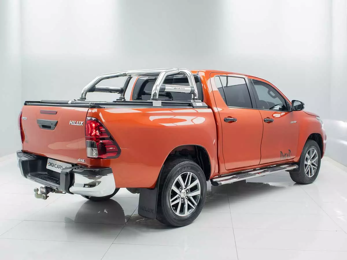 Vehicle Image for 5/17for Toyota Hilux 2.8GD-6 Double Cab 4x4 Raider Dakar