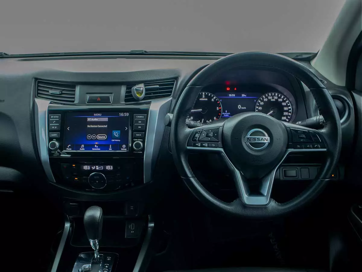 Vehicle Image for 15/17for Nissan Navara 2.5DDTi Double Cab LE