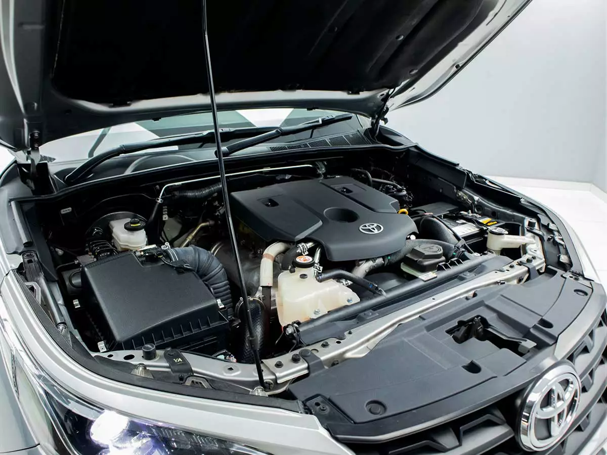 Vehicle Image for 8/18for Toyota Fortuner 2.4GD-6 Auto