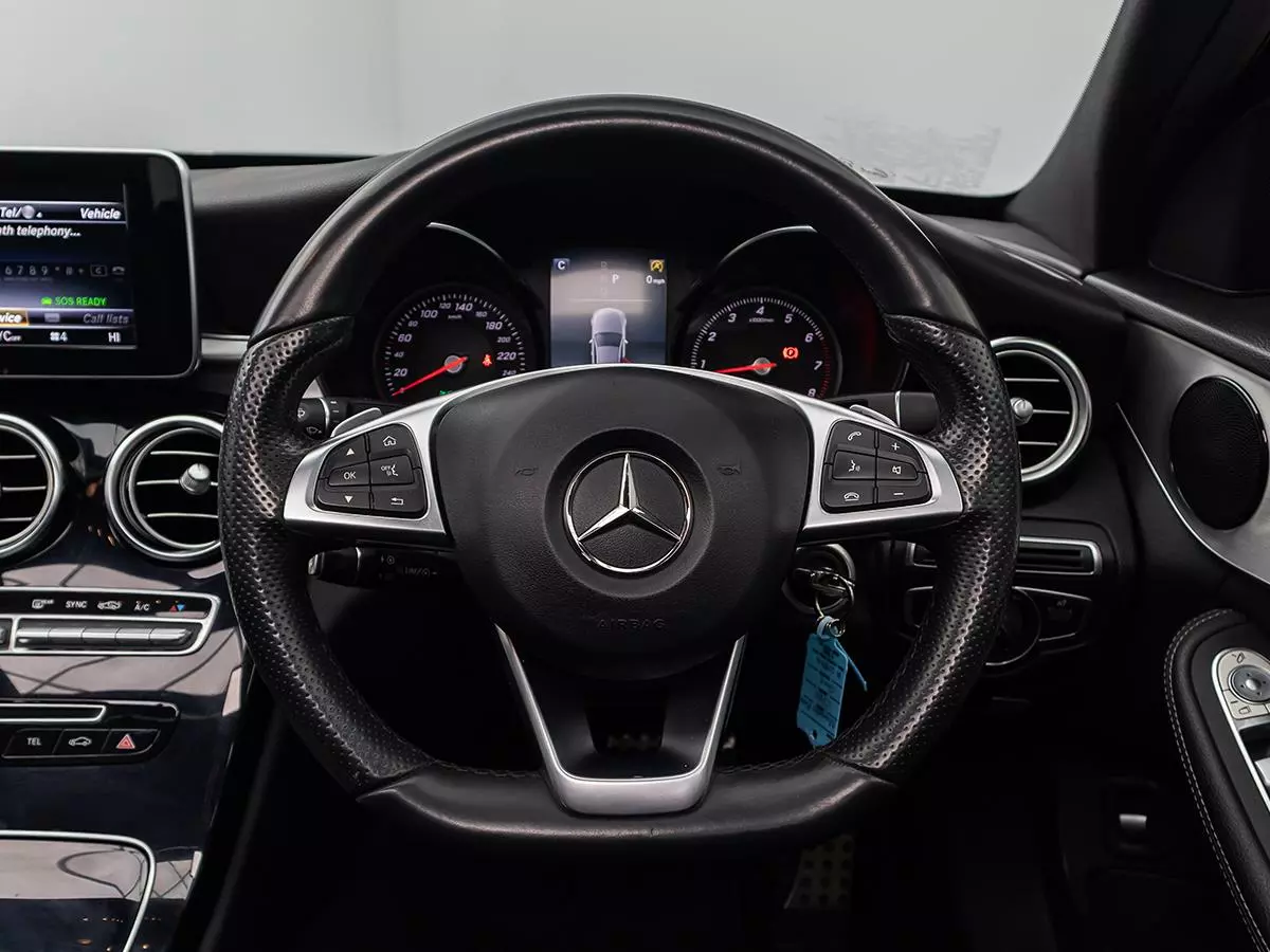 Vehicle Image for 10/17for Mercedes-Benz C-Class C180 AMG Line Auto