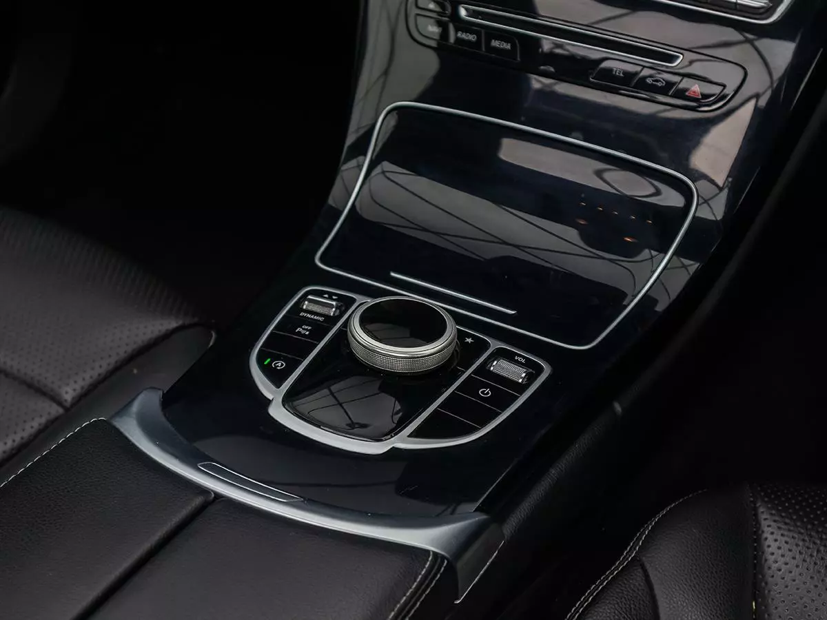 Vehicle Image for 12/17for Mercedes-Benz C-Class C180 AMG Line Auto
