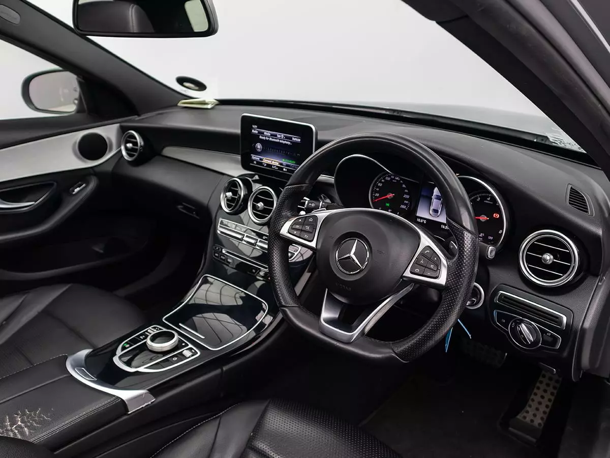 Vehicle Image for 13/17for Mercedes-Benz C-Class C180 AMG Line Auto