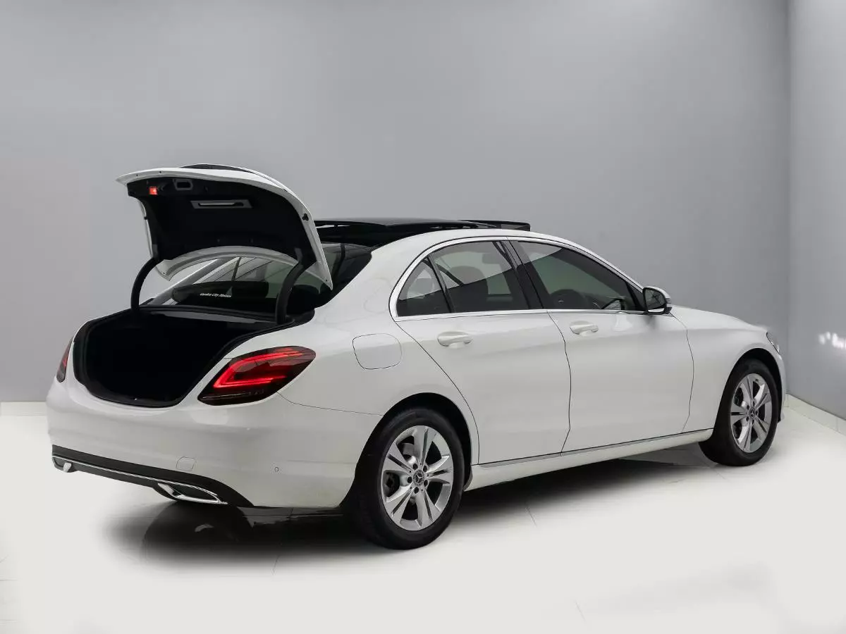 Vehicle Image for 6/17for Mercedes-Benz C-Class C220d Avantgarde