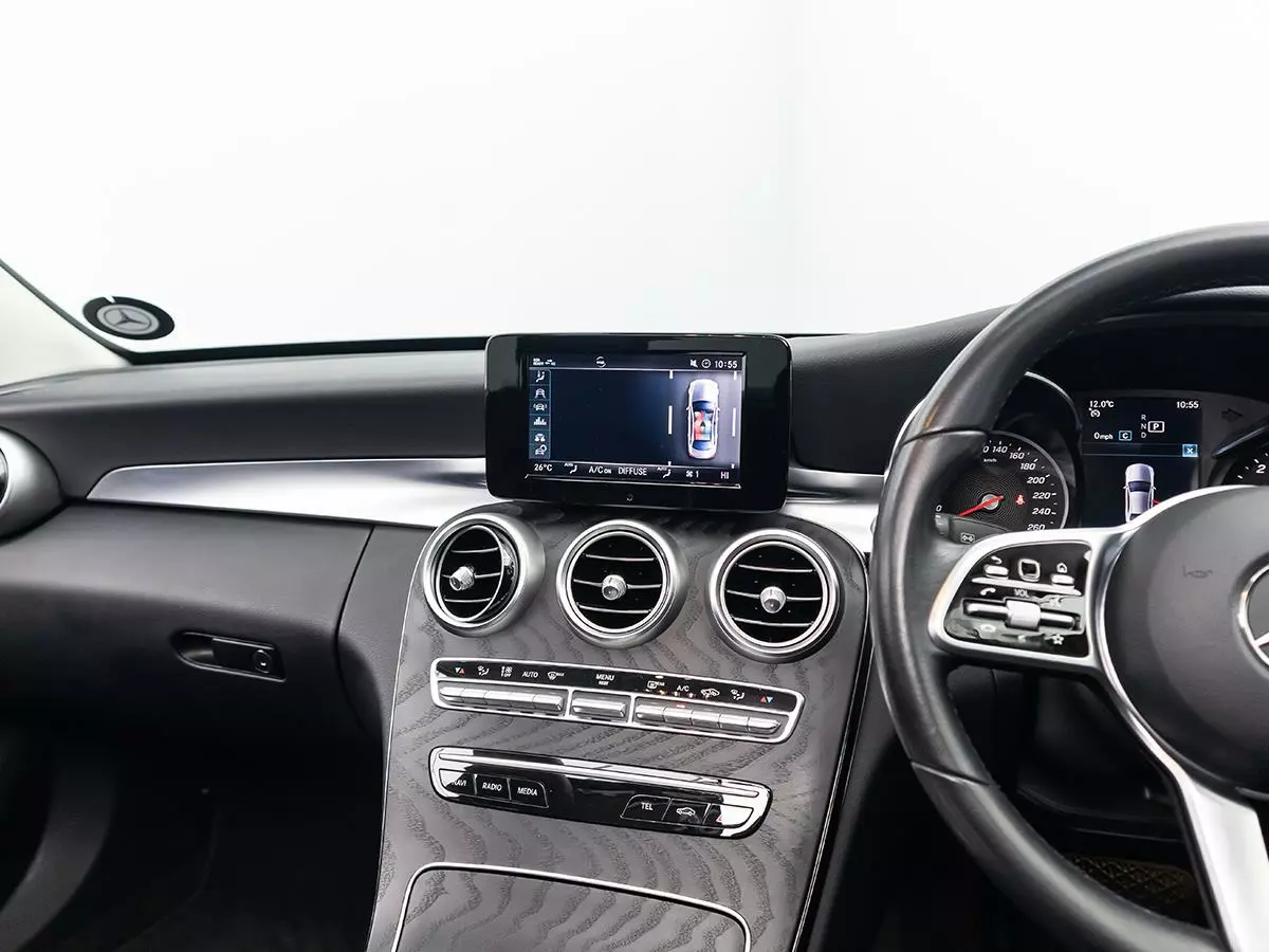Vehicle Image for 11/17for Mercedes-Benz C-Class C220d Avantgarde