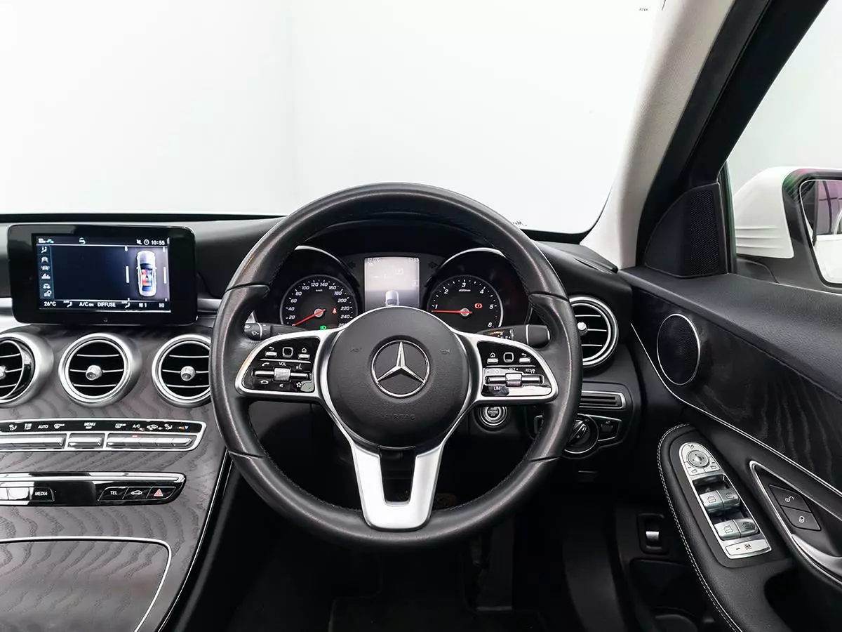 Vehicle Image for 15/17for Mercedes-Benz C-Class C220d Avantgarde