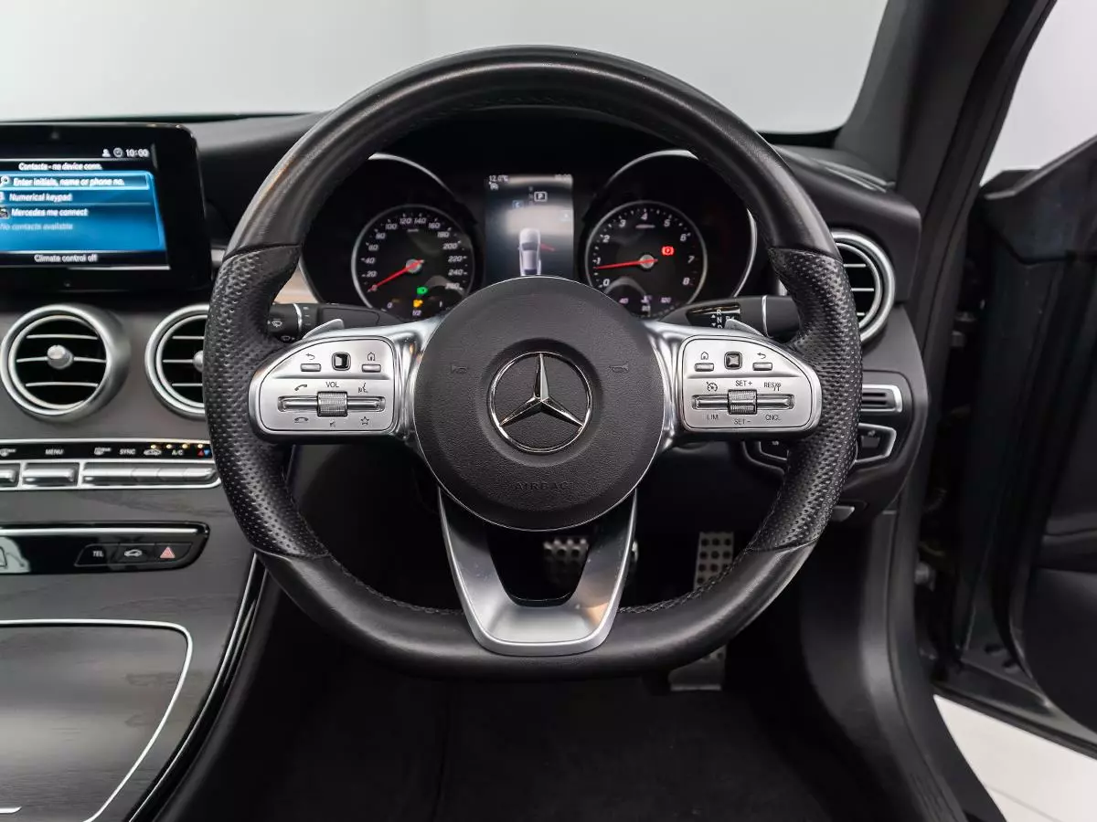 Vehicle Image for 10/17for Mercedes-Benz C-Class C200 Coupe Auto