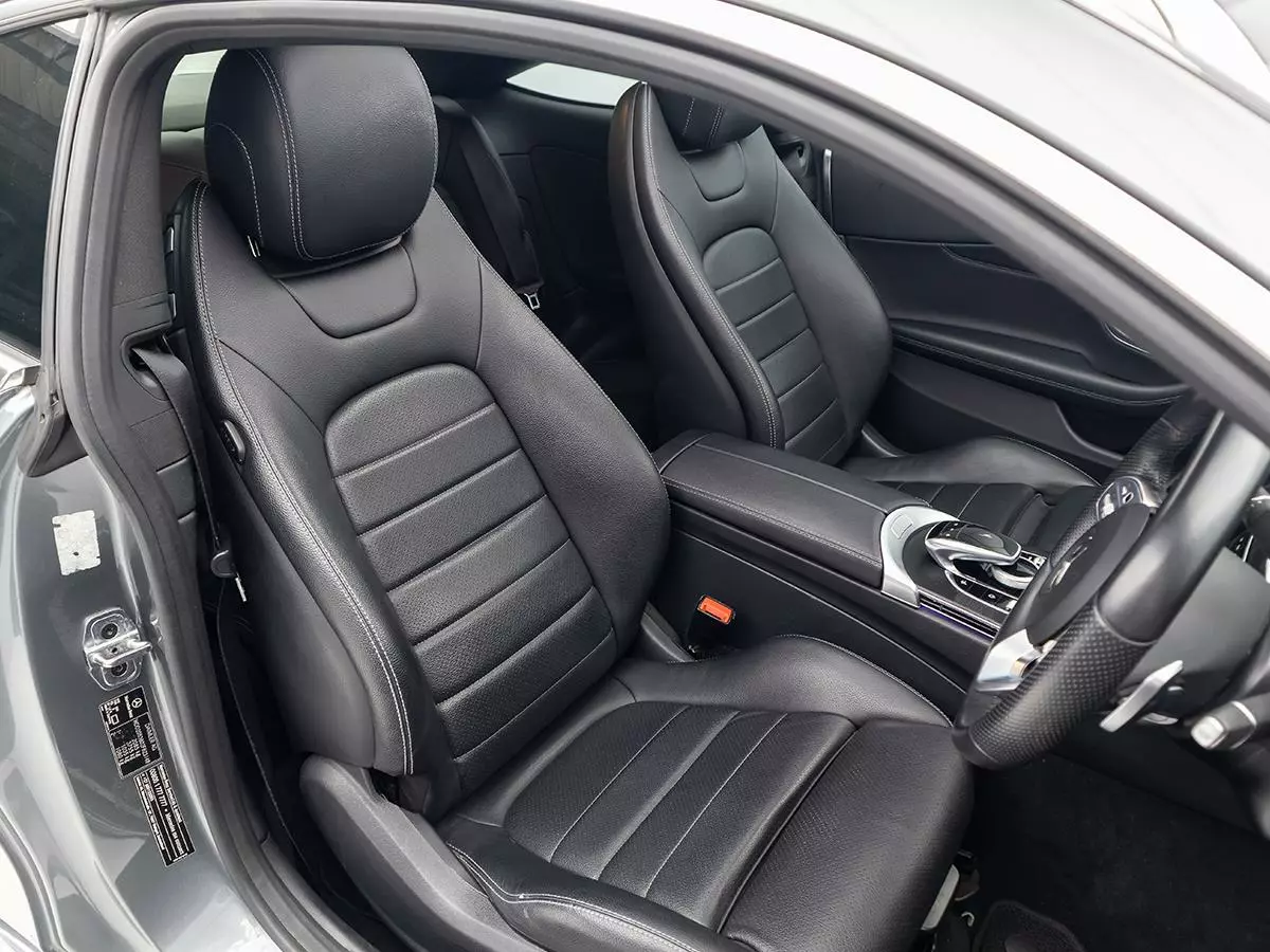 Vehicle Image for 17/17for Mercedes-Benz C-Class C200 Coupe Auto