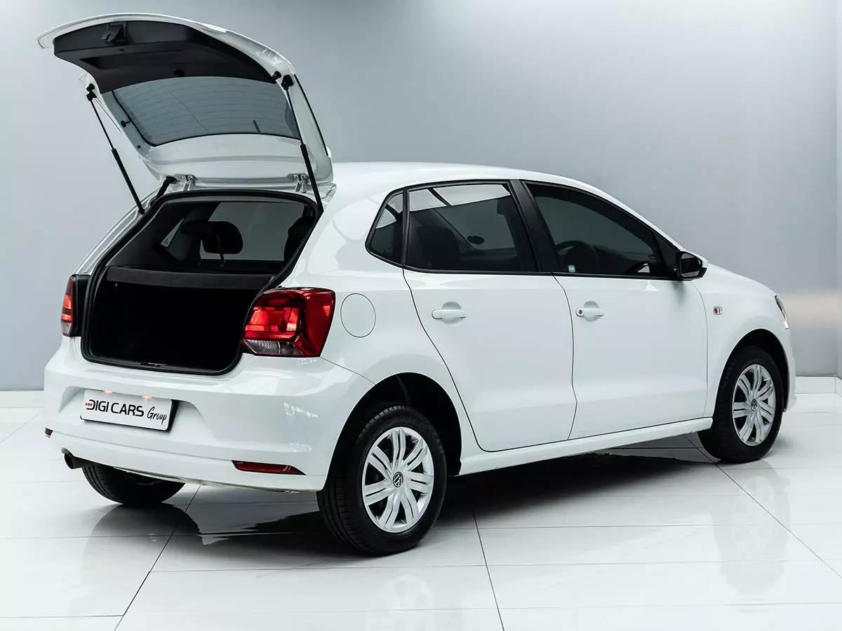 Vehicle Image for 6/16for Volkswagen Polo Vivo Hatch 1.6 Comfortline Auto